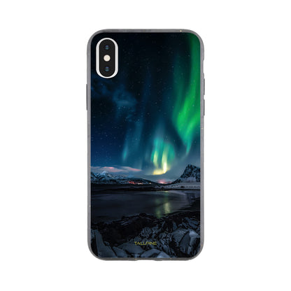 Northern Lights - Eco Case iPhone X - Tallpine Cases | Sustainable and Eco-Friendly - Black Green Nature