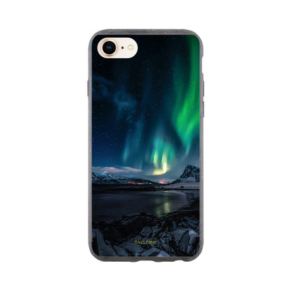 Northern Lights - Eco Case iPhone SE - Tallpine Cases | Sustainable and Eco-Friendly - Black Green Nature